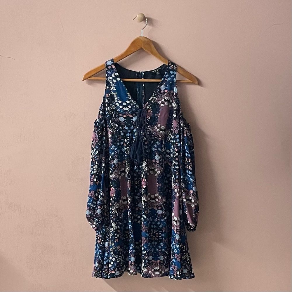 Romeo & Juliet Couture Boho Blue & Purple Floral Cold-Shoulder Dress Sz S GUC